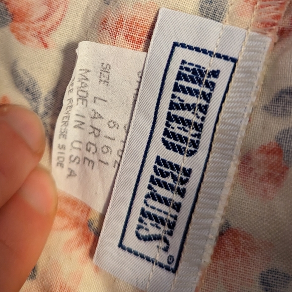 Vintage High Waisted Shorts - Picture 2 of 2